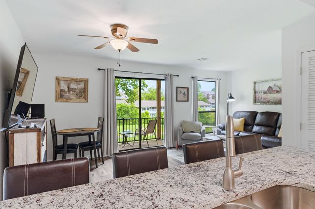 180 Lake Club Drive 4, Branson, MO 65616