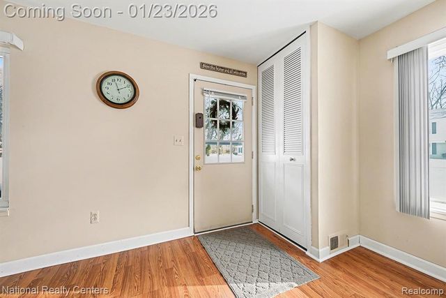 38073 Sherwood Street, Westland, MI 48185