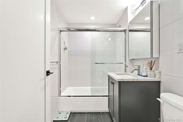 31-41 29th Street 3B, Astoria, NY 11106
