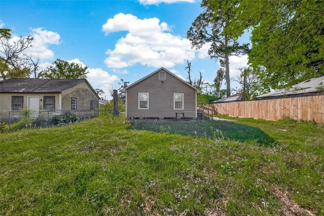 9313 Sandra Street, Houston, TX 77016