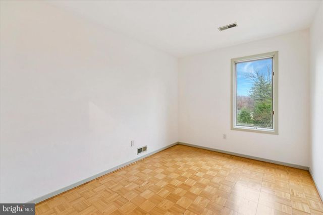 1734 HALLMAN DR, Blue Bell, PA 19422