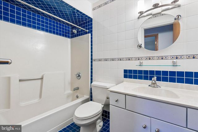 1734 HALLMAN DR, Blue Bell, PA 19422