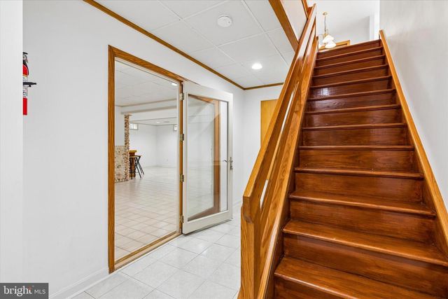 1734 HALLMAN DR, Blue Bell, PA 19422