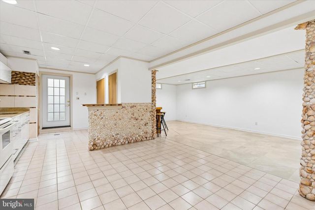 1734 HALLMAN DR, Blue Bell, PA 19422