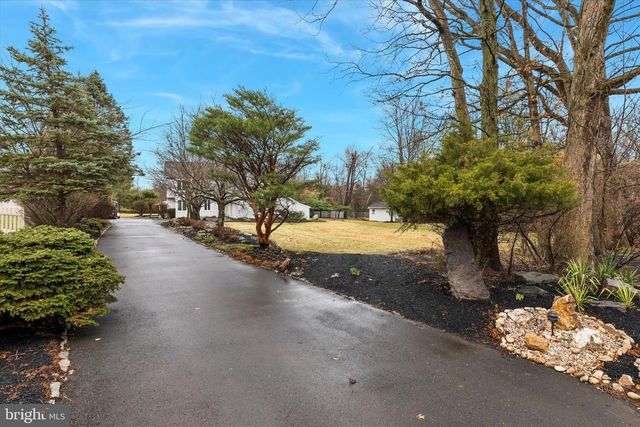 1734 HALLMAN DR, Blue Bell, PA 19422