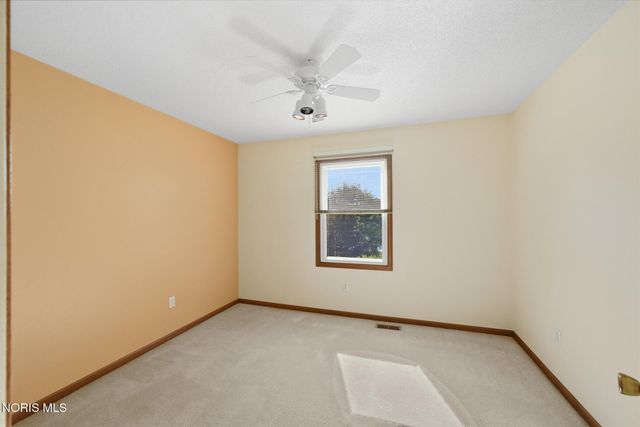 26441 Pin Oak Court, Perrysburg, OH 43551