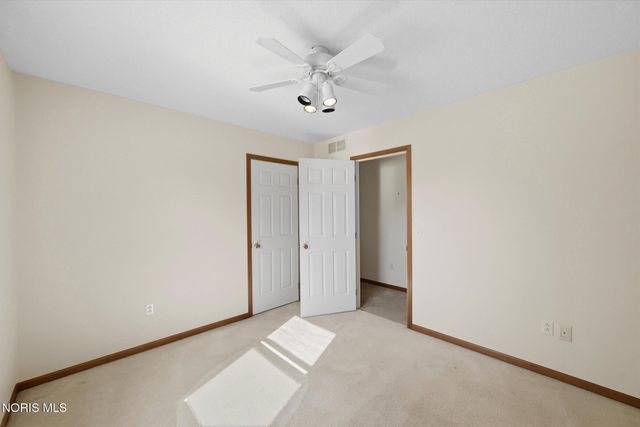 26441 Pin Oak Court, Perrysburg, OH 43551