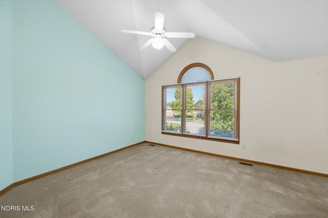 26441 Pin Oak Court, Perrysburg, OH 43551
