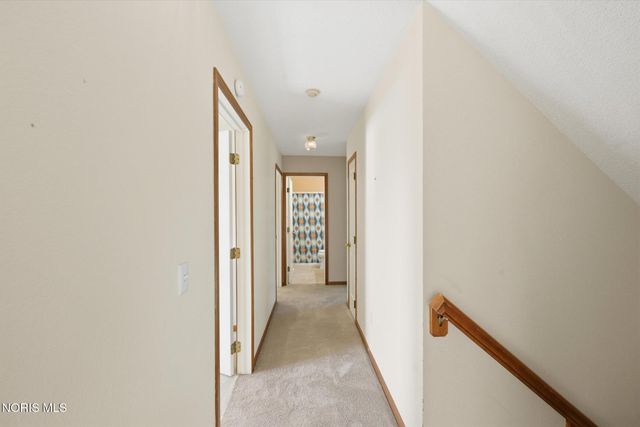 26441 Pin Oak Court, Perrysburg, OH 43551