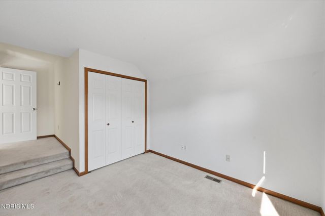 26441 Pin Oak Court, Perrysburg, OH 43551