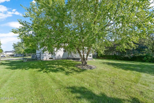 26441 Pin Oak Court, Perrysburg, OH 43551