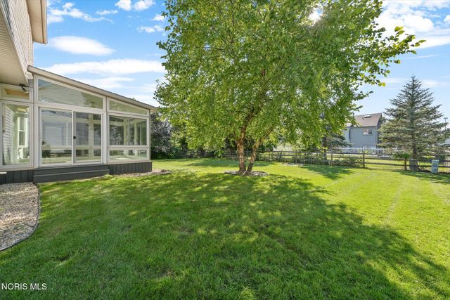 26441 Pin Oak Court, Perrysburg, OH 43551