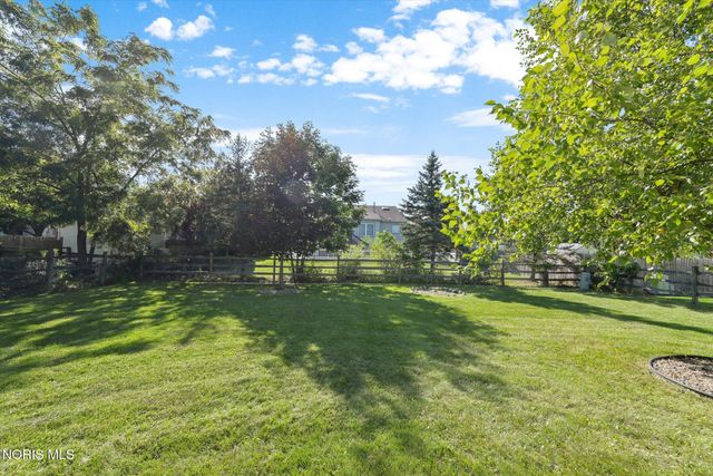 26441 Pin Oak Court, Perrysburg, OH 43551