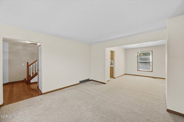 26441 Pin Oak Court, Perrysburg, OH 43551