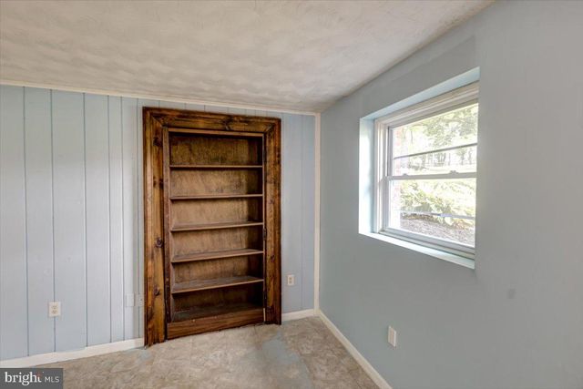 4500 OLD WASHINGTON RD, Sykesville, MD 21784