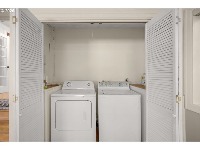 337 Ne 28TH Ave, Hillsboro, OR 97124