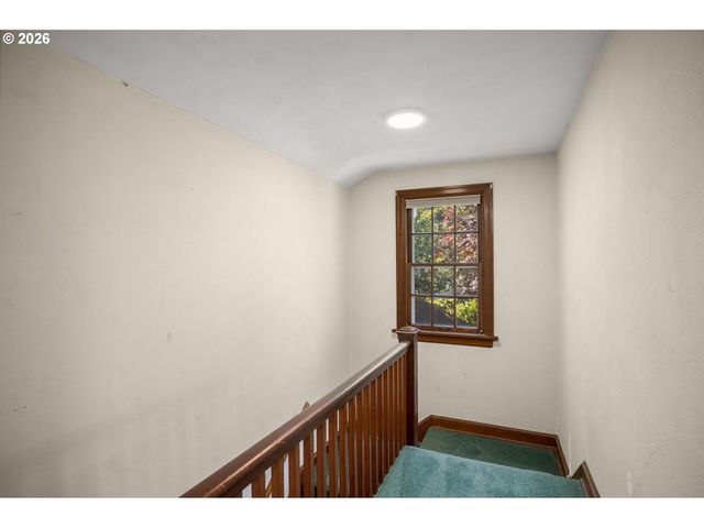 337 Ne 28TH Ave, Hillsboro, OR 97124