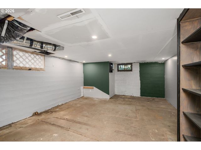337 Ne 28TH Ave, Hillsboro, OR 97124