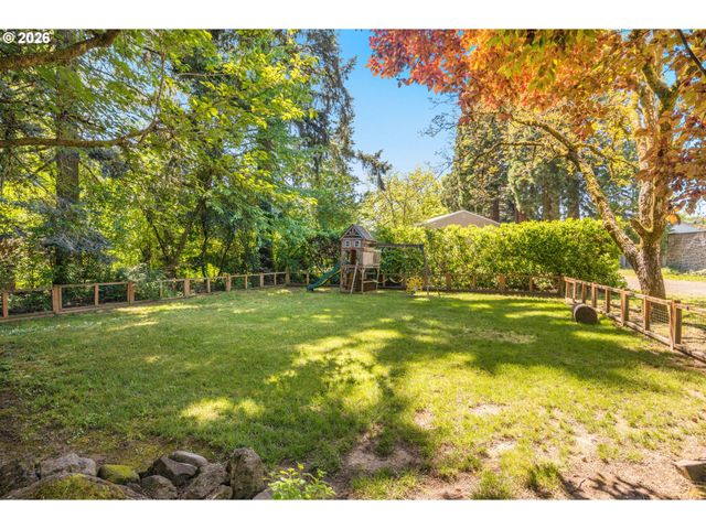 337 Ne 28TH Ave, Hillsboro, OR 97124