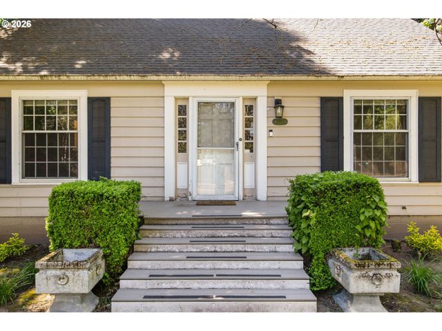 337 Ne 28TH Ave, Hillsboro, OR 97124