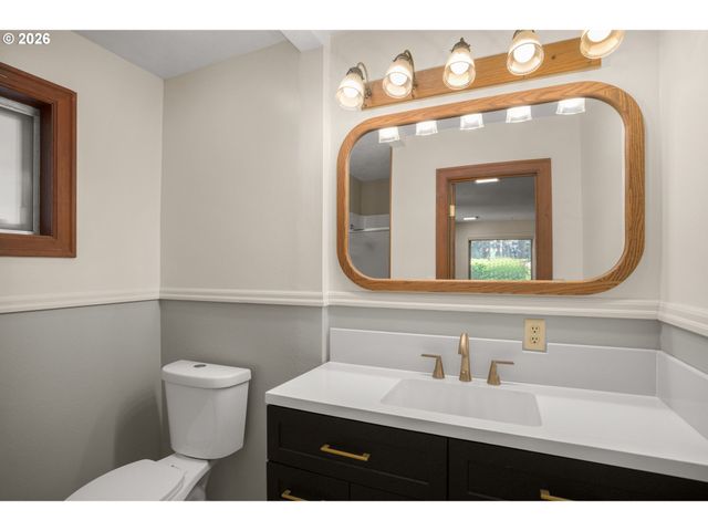 337 Ne 28TH Ave, Hillsboro, OR 97124