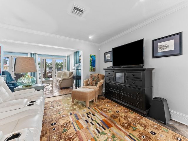 6340 NE 19th Terrace, Fort Lauderdale, FL 33308