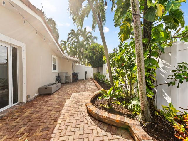 6340 NE 19th Terrace, Fort Lauderdale, FL 33308