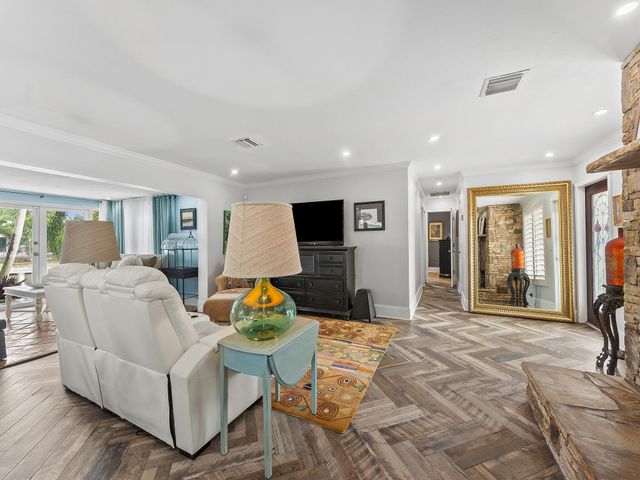 6340 NE 19th Terrace, Fort Lauderdale, FL 33308