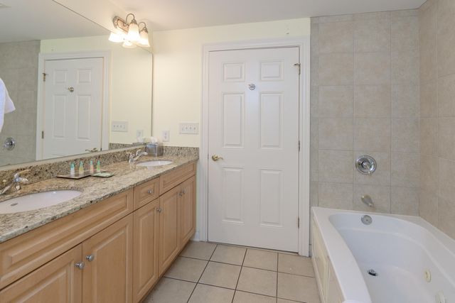 9994 Beach Club Dr Apt 902, Myrtle Beach, SC 29572