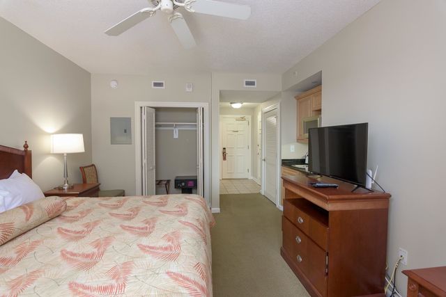 9994 Beach Club Dr Apt 902, Myrtle Beach, SC 29572