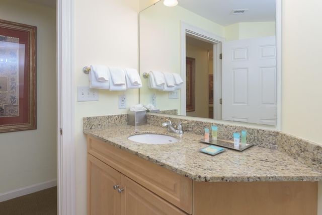 9994 Beach Club Dr Apt 902, Myrtle Beach, SC 29572