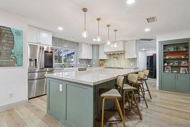 43 Corte Maria Ave, Chula Vista, CA 91910