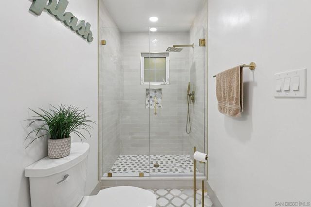 43 Corte Maria Ave, Chula Vista, CA 91910