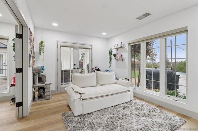 43 Corte Maria Ave, Chula Vista, CA 91910