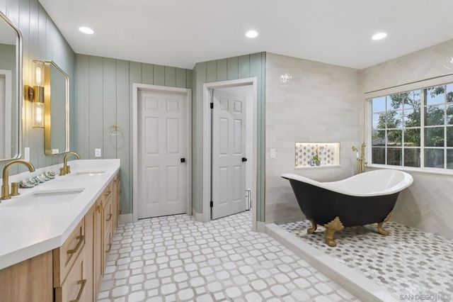 43 Corte Maria Ave, Chula Vista, CA 91910