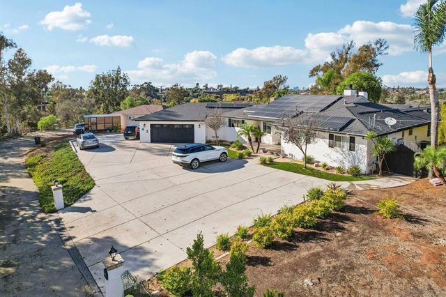 43 Corte Maria Ave, Chula Vista, CA 91910