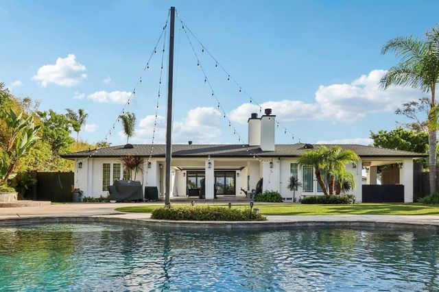 43 Corte Maria Ave, Chula Vista, CA 91910