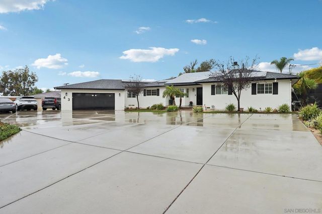 43 Corte Maria Ave, Chula Vista, CA 91910