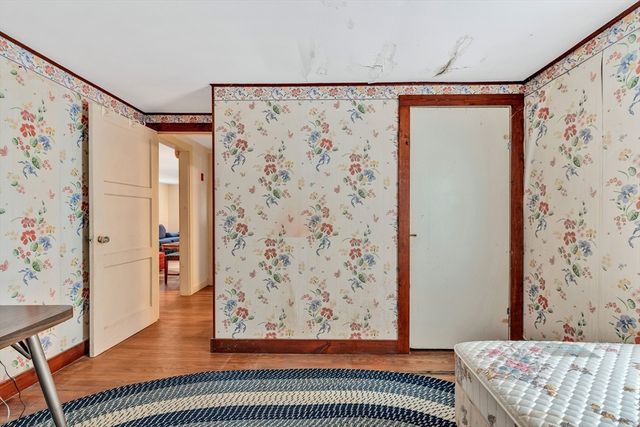 22 Alma Rd, Falmouth, MA 02540