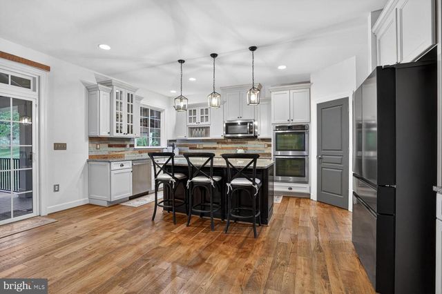 15703 WOODCHESTER CT, Leesburg, VA 20176