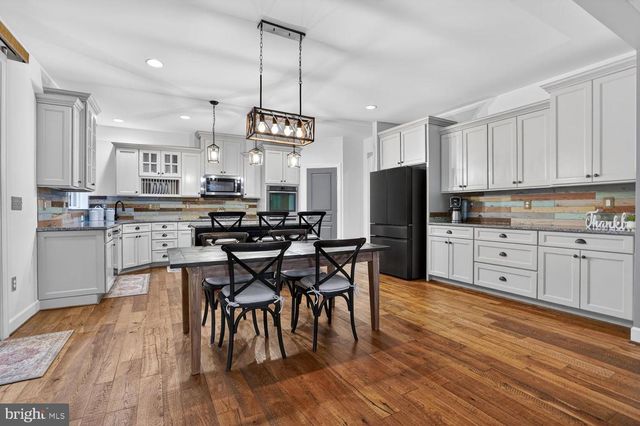 15703 WOODCHESTER CT, Leesburg, VA 20176