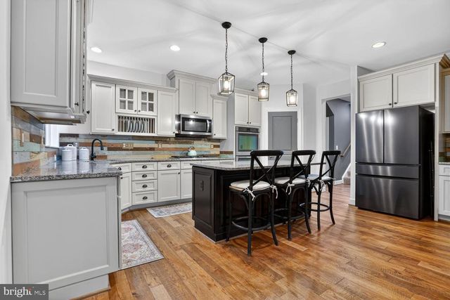 15703 WOODCHESTER CT, Leesburg, VA 20176