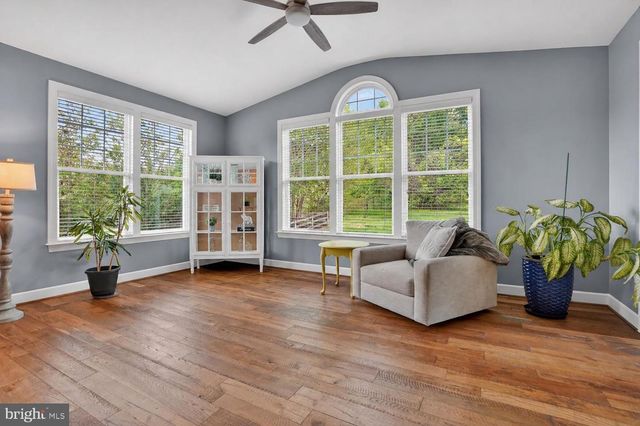 15703 WOODCHESTER CT, Leesburg, VA 20176