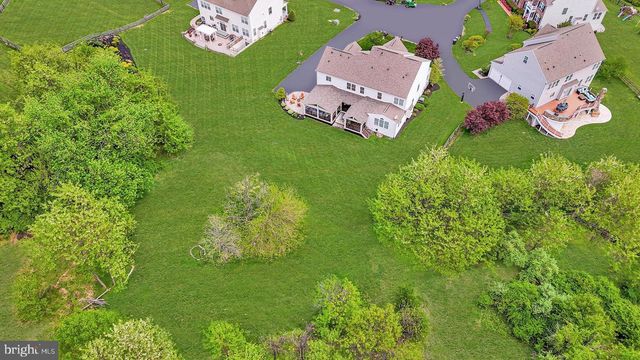 15703 WOODCHESTER CT, Leesburg, VA 20176