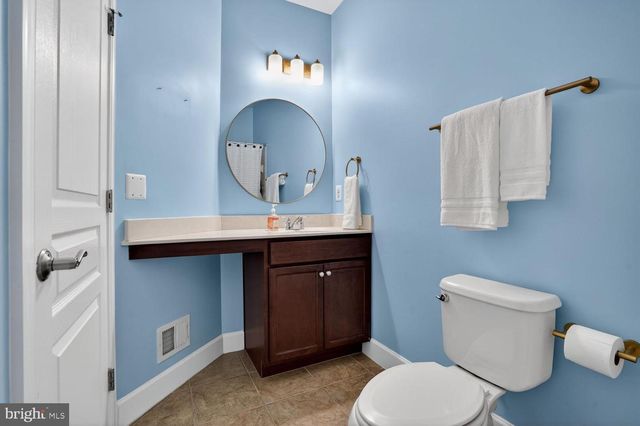 15703 WOODCHESTER CT, Leesburg, VA 20176