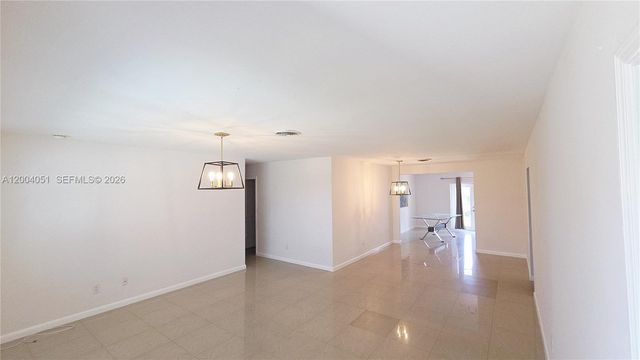 670 NE 179th Ter, Miami, FL 33162