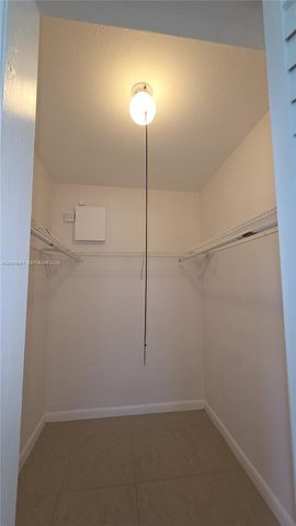 670 NE 179th Ter, Miami, FL 33162