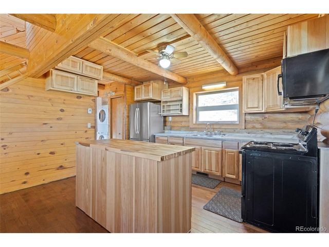 487 Laplata Dr, Livermore, CO 80536