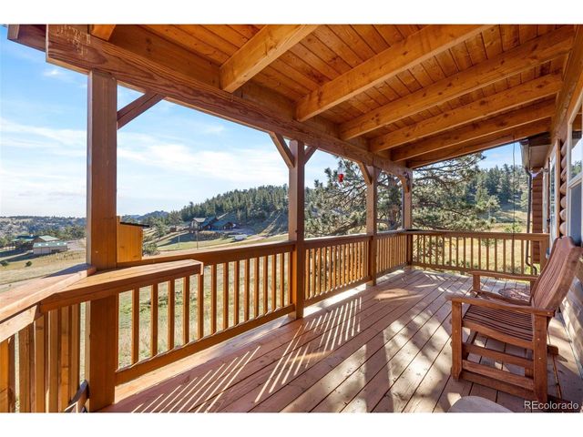 487 Laplata Dr, Livermore, CO 80536