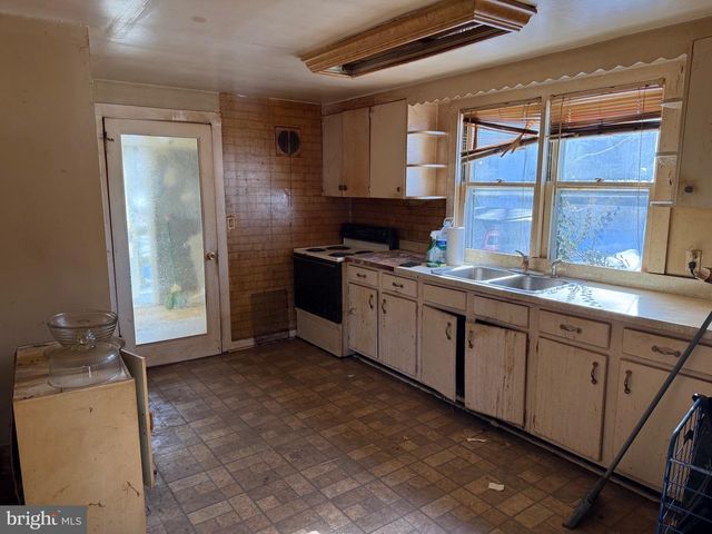 4511 WARDS CHAPEL RD, Owings Mills, MD 21117